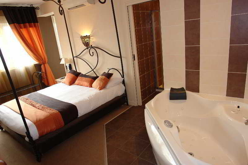 Bhoma Bourges - Hotel & Restaurant Dış mekan fotoğraf